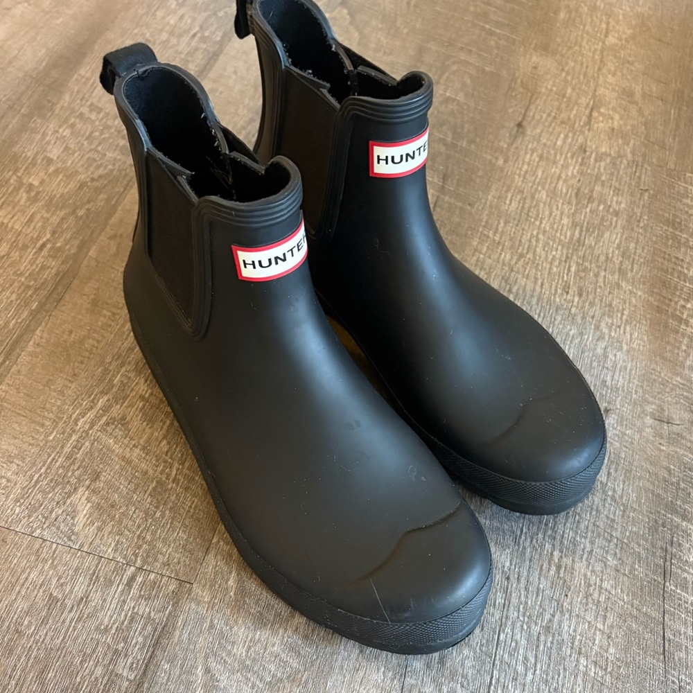 Hunter Original Chelsea Rain Boots